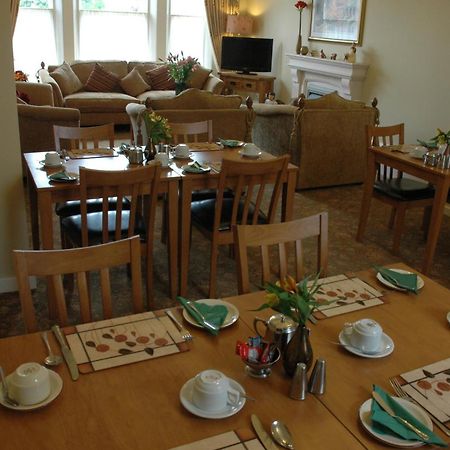 The Bebington B&B 외부 사진