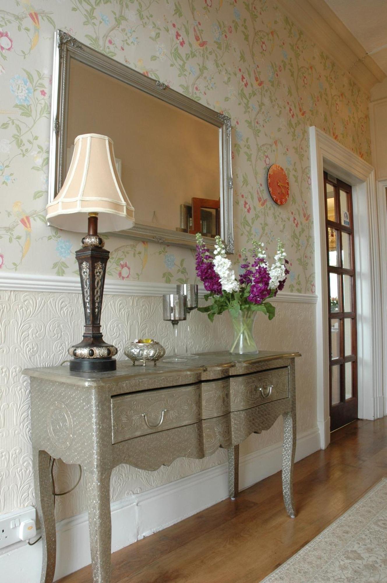 The Bebington B&B 외부 사진