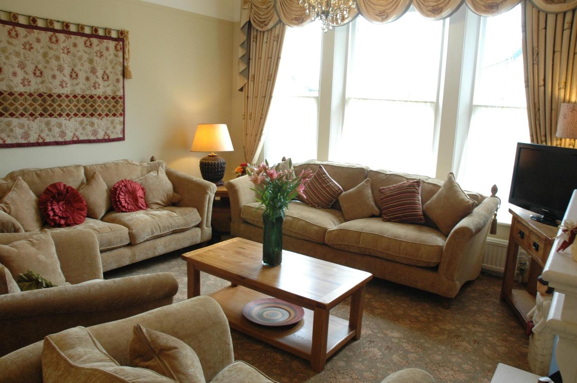 The Bebington B&B 외부 사진